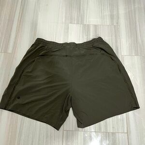 Lululemon Men's Pace Breaker Shorts Dark Green 5" 
Drawstring Size XL